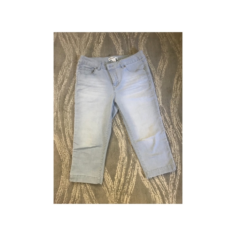 BOGO 50% > Pinstripe Capri, Pre-faded